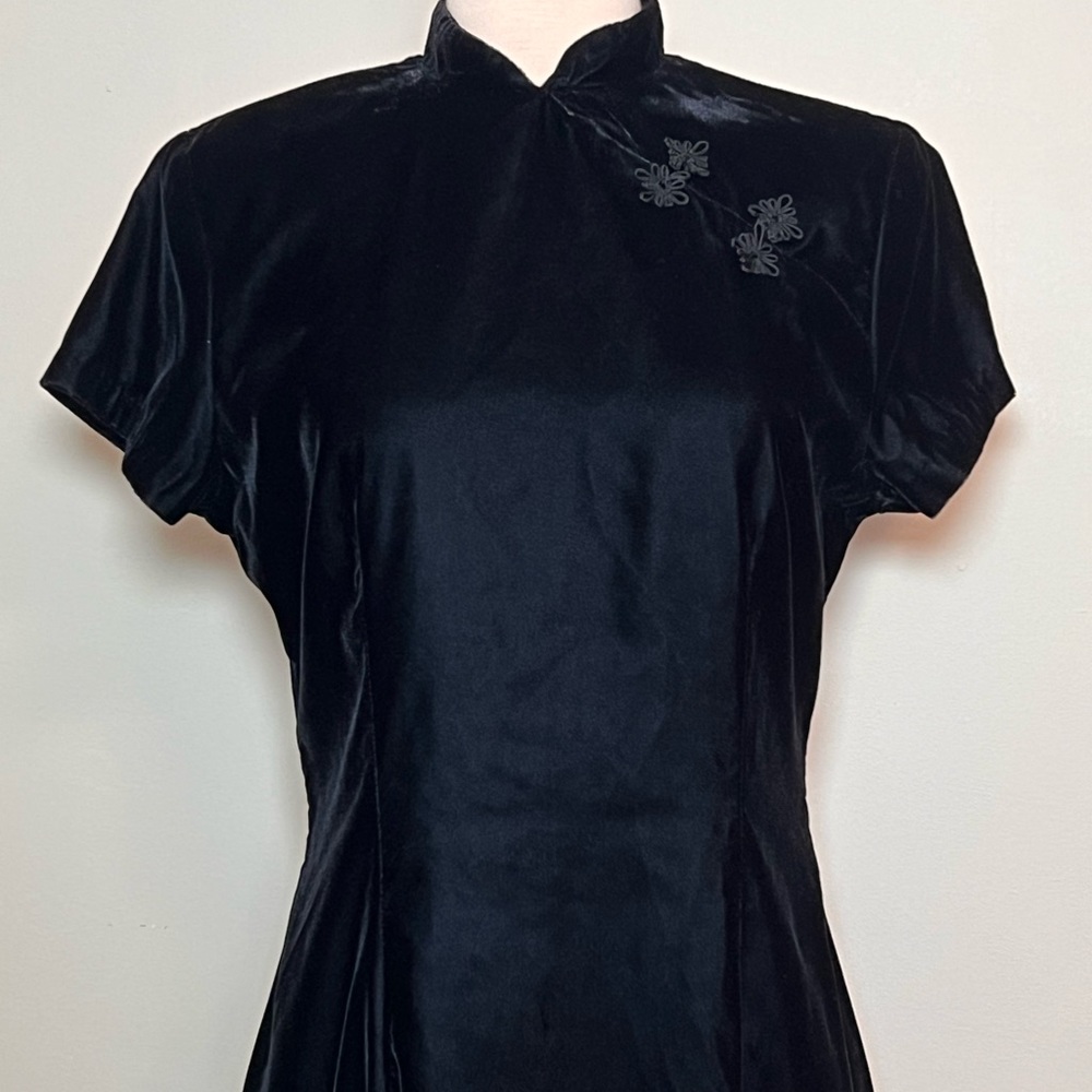 SOLD 1/2 My Michelle Retro Asian-inspired Black Velvet Dress, Size 11/12 Juniors - Picture 3 of 9